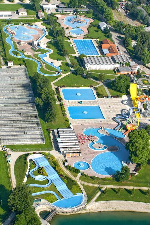 Happy Camp Mobile Homes In Camping Terme Catez Чатеж об Сави Екстериор снимка