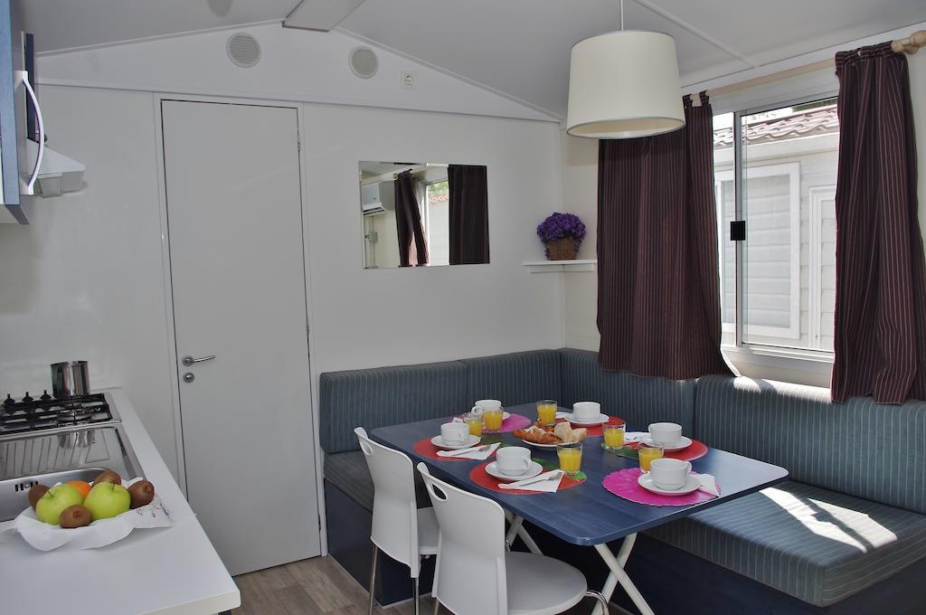 Happy Camp Mobile Homes In Camping Terme Catez Чатеж об Сави Стая снимка