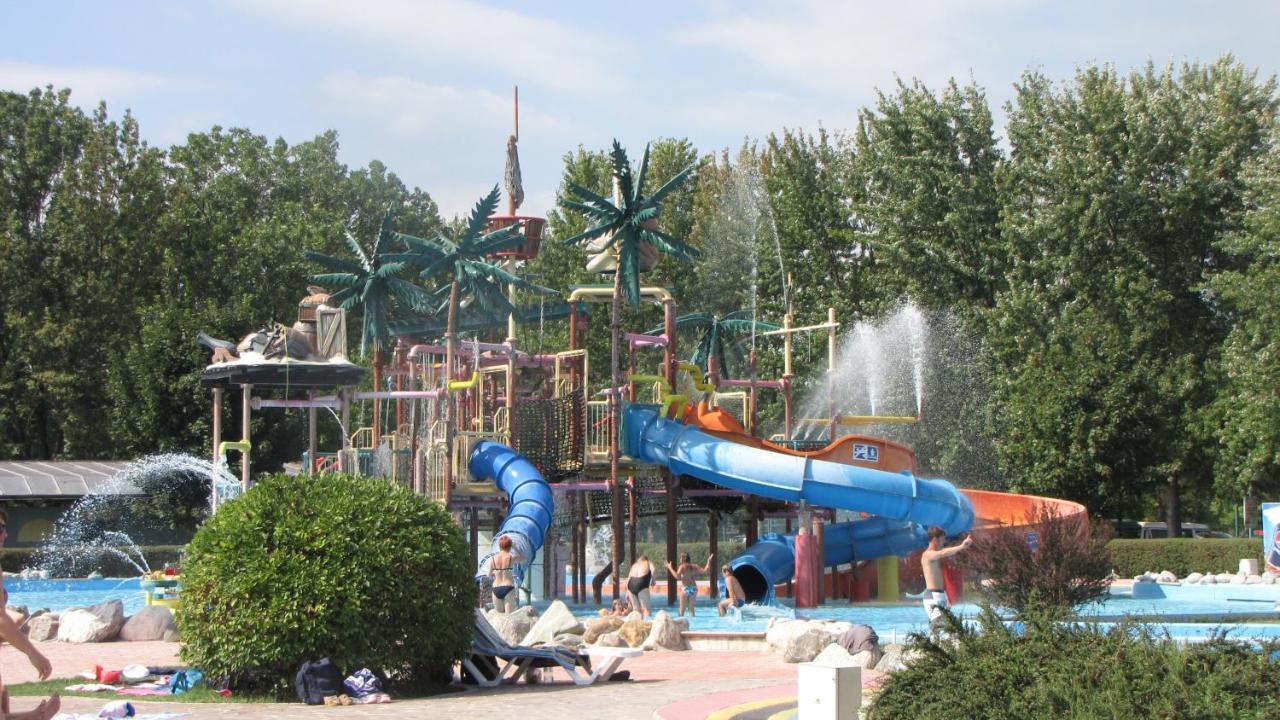 Happy Camp Mobile Homes In Camping Terme Catez Чатеж об Сави Екстериор снимка